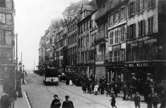 Rue de Paris au Havre en 1905